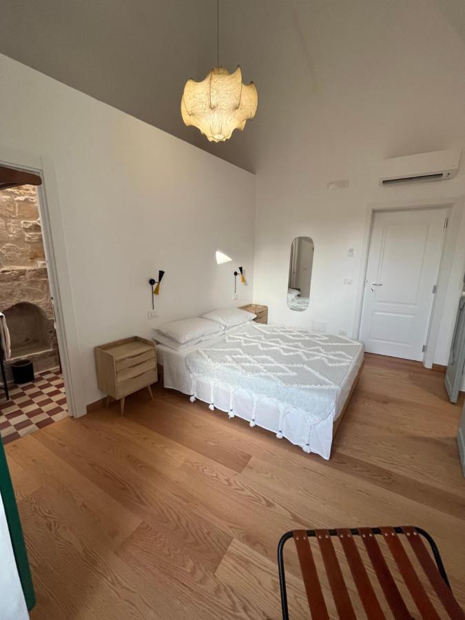 Palazzo Lamantea Boutique Rooms Бішельє Екстер'єр фото